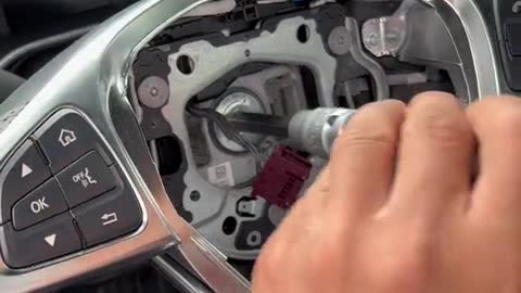 Automobile steering wheel installation