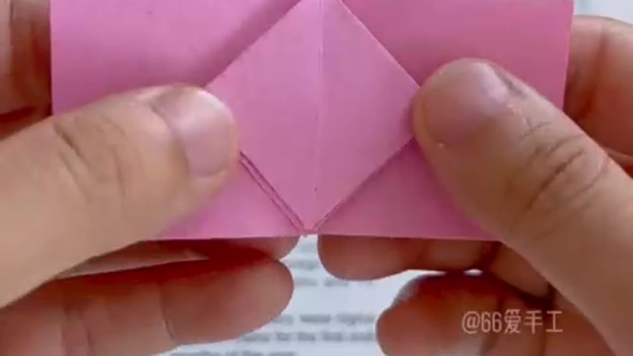 Teach you to fold a heart butterfly