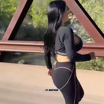 Bouncing Latina Booty and Titties 🐮