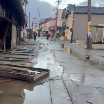More Japan earthquake footage ☹️