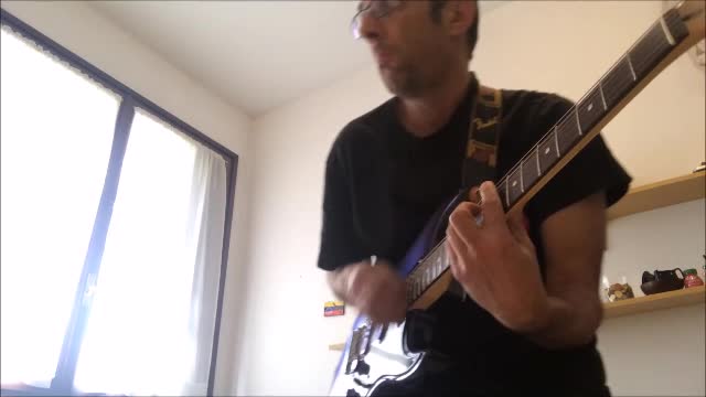 tiriamo su il morale: 2 Lezione di musica-Guitar-style