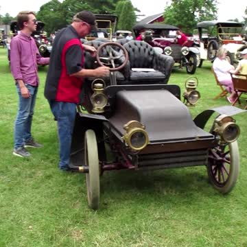 Unrestored 1902 Thomas running