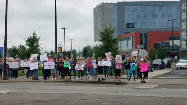 Vaccine Freedom protest outside Summa Hospital Monday Aug 16th