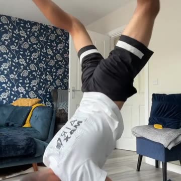 My handstand progression 👀📈💪