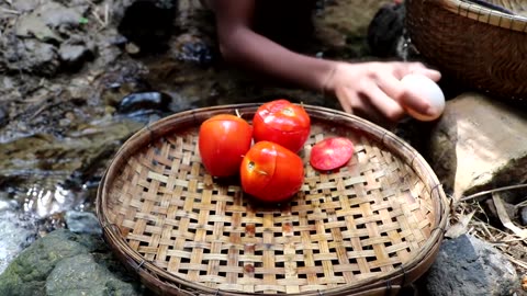 Survival skills: Eggs duck in tomatoes grilled for food #1 - Cooking Eggs duck eating delicious