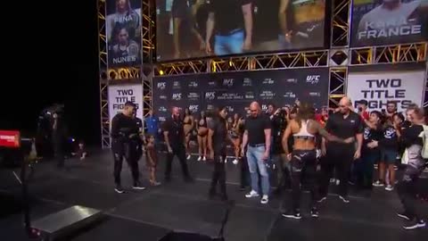 Encaradas da Pesagem - UFC 277- Peña x Nunes 2