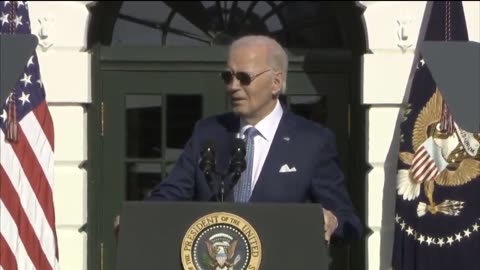 Biden Struggles to Read From His Teleprompter at Annual Turkey Pardon, Insults Midwesterners