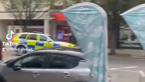 uk police 💗💗