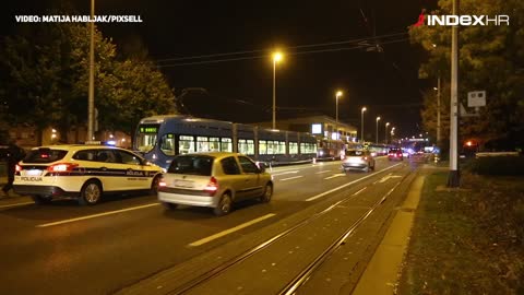 Pješak smrtno stradao nakon što je podletio pod tramvaj