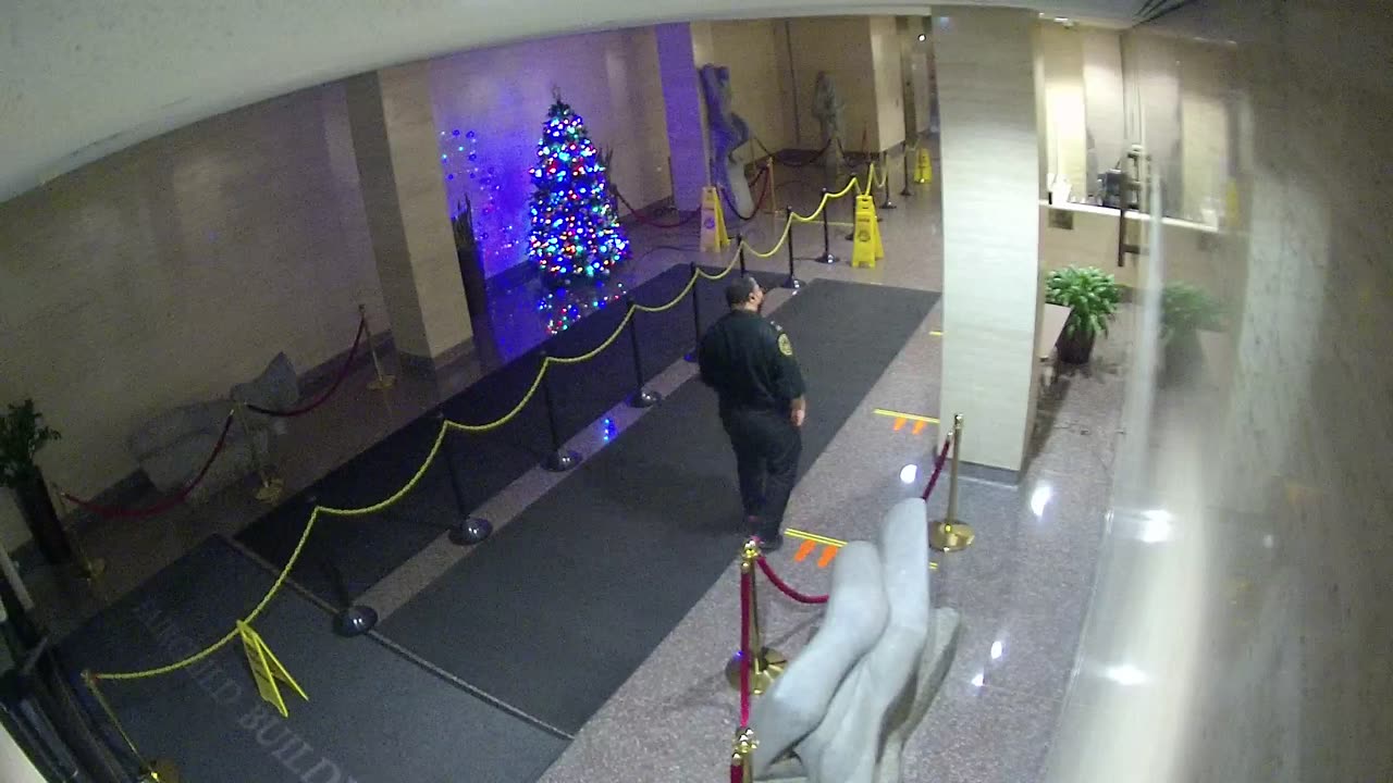 8002FCOB01MainLobby_2021-01-06_03h00min00s543ms.mp4