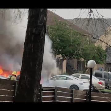 Austin Police Save Man From Burning Vehicle