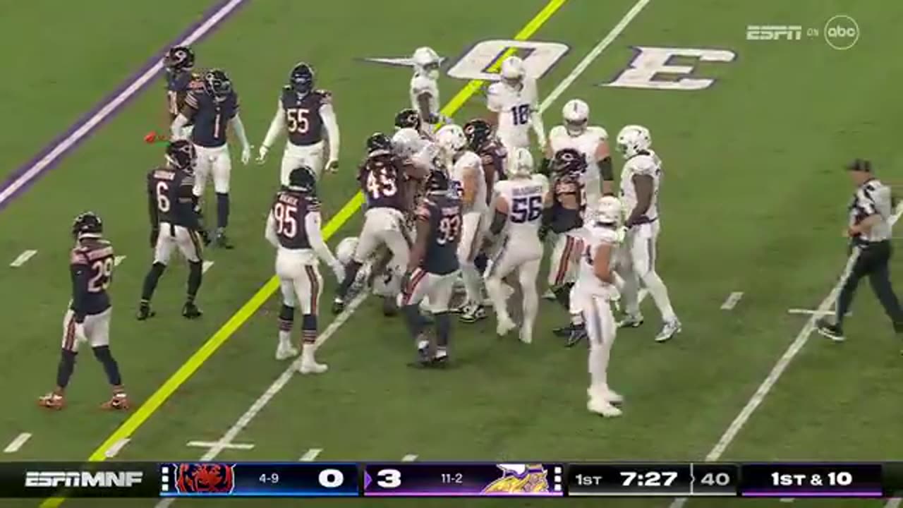 Chicago Bears vs. Minnesota Vikings Game Highlights | NFL 2024 Season Week 15