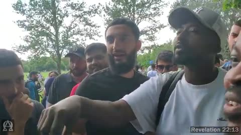 Speakers Corner_Muslims Question Ismail If He Was Muslim, They Can't Answer When