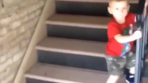 Funny video going down the stairs😂