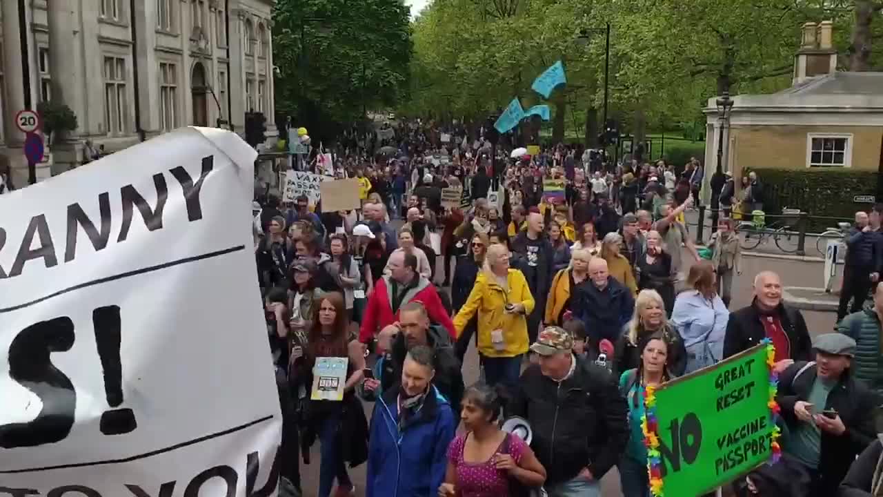 LONDON XUỐNG ĐƯỜNG VÌ TỰ DO | THOUSANDS ON THE STREETS OF LONDON TODAY FOR WORLD WIDE FREEDOM RALLY