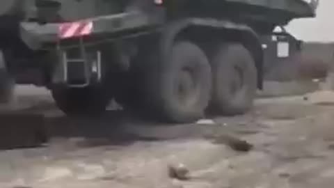 A video of the destruction of a column of Russian tanks in the city of Hurson