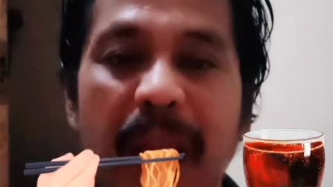 Mukbang mie lagi