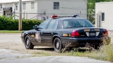 SHERIFF DEPUTY SHARES HIS MIND-BLOWING FACE TO FACE DOGMAN