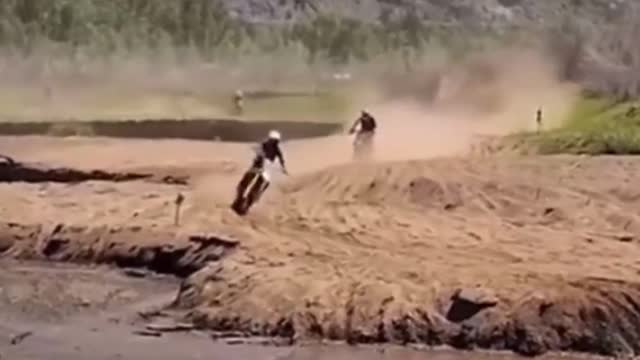 The off-road vehicle race