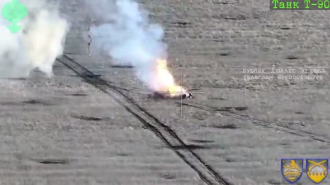 Ukrainian Drone Lands Inside of a Russian Tank and Detonates