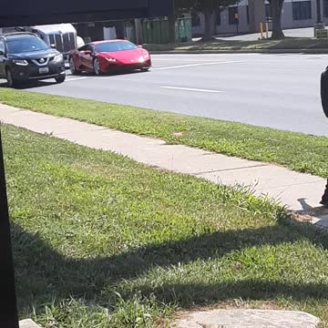 Spotting a huracan on the street