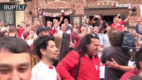 Engleski i Kolumbijski navijači na ulicama Moskve