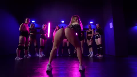 Люба // TWERK