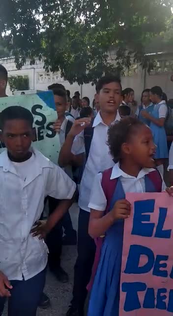 Protestas de estudiantes del Colegio Fernandez Baena