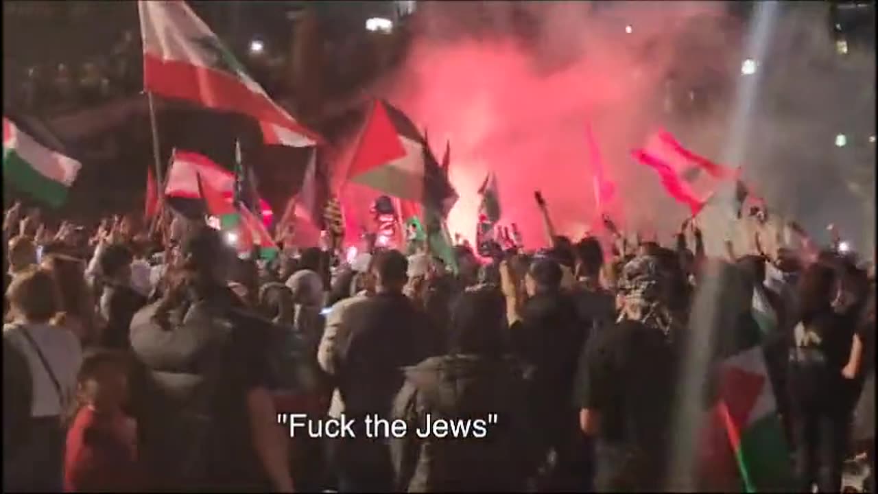Pro-Palestine rally in Sydney chant "gas the Jews" while burning the Star of David
