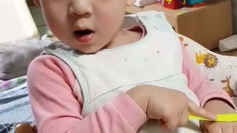 This is a baby video that moves along with a song.