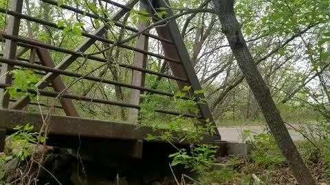 Shallow water bridge jump