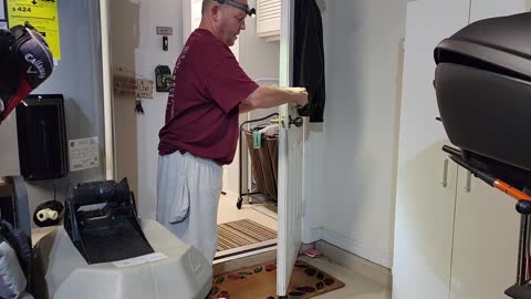How to Change your deadbolt lock in 10 minutes or less