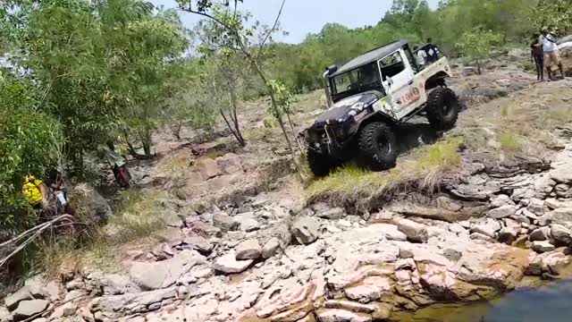 Amada Extreme Driver Compilation Jeep