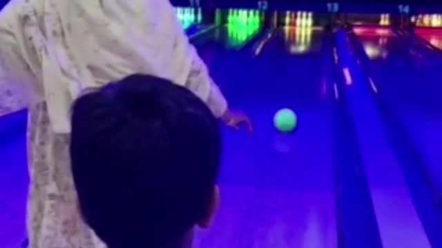 75 years Old Lady playing bowling 🎳 strike