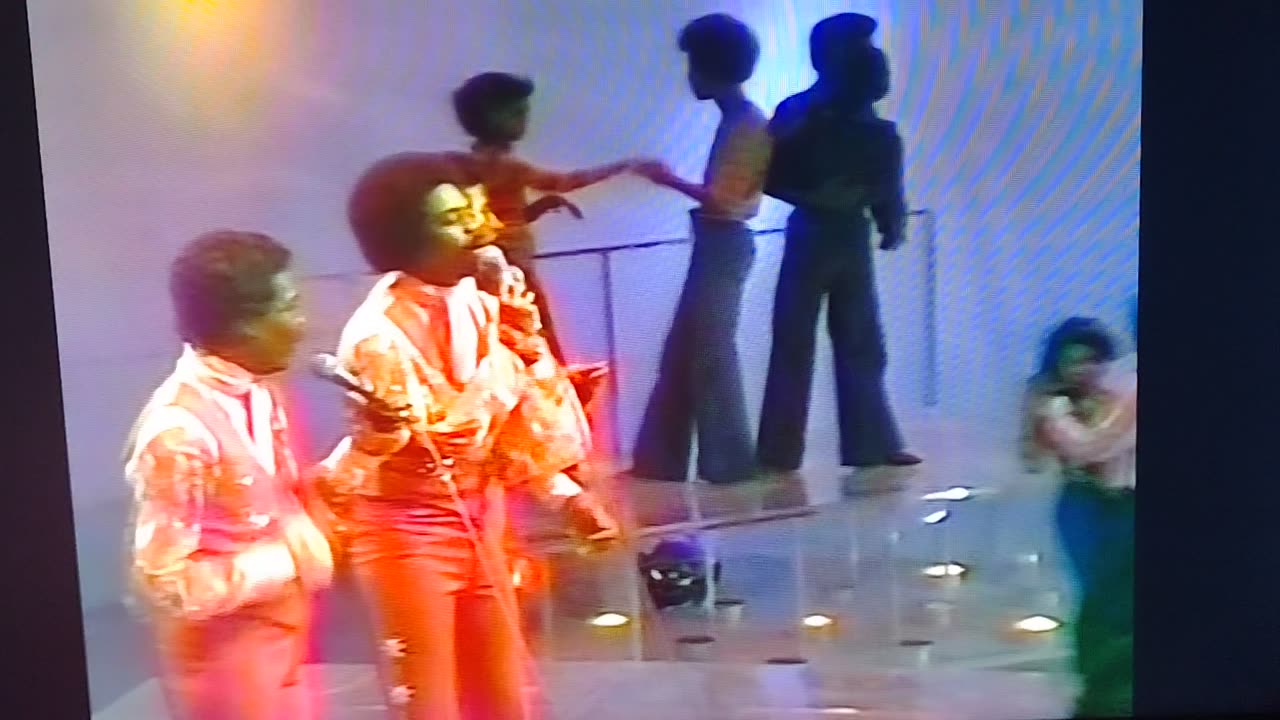 The Moments I Don't Wanna Go 1976 (Soul Train)