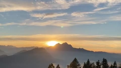 There is no better scenery than in memory, so don't revisit it!