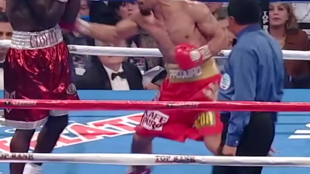 No one does it like Manny Pacquiao!