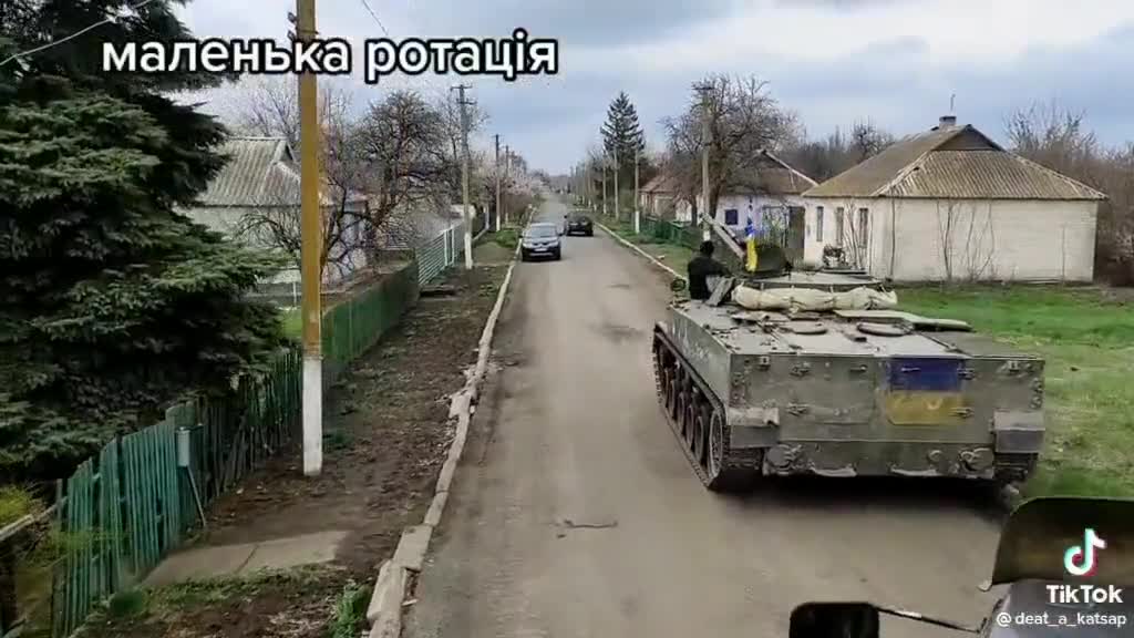 Ukraine Military Using Captured Russian BMP-3