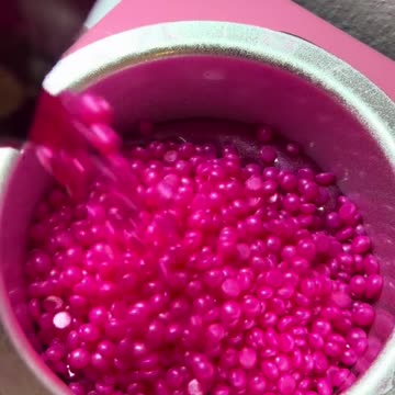 Melting Tickled Pink Hard Wax Tutorial | Prettyyface