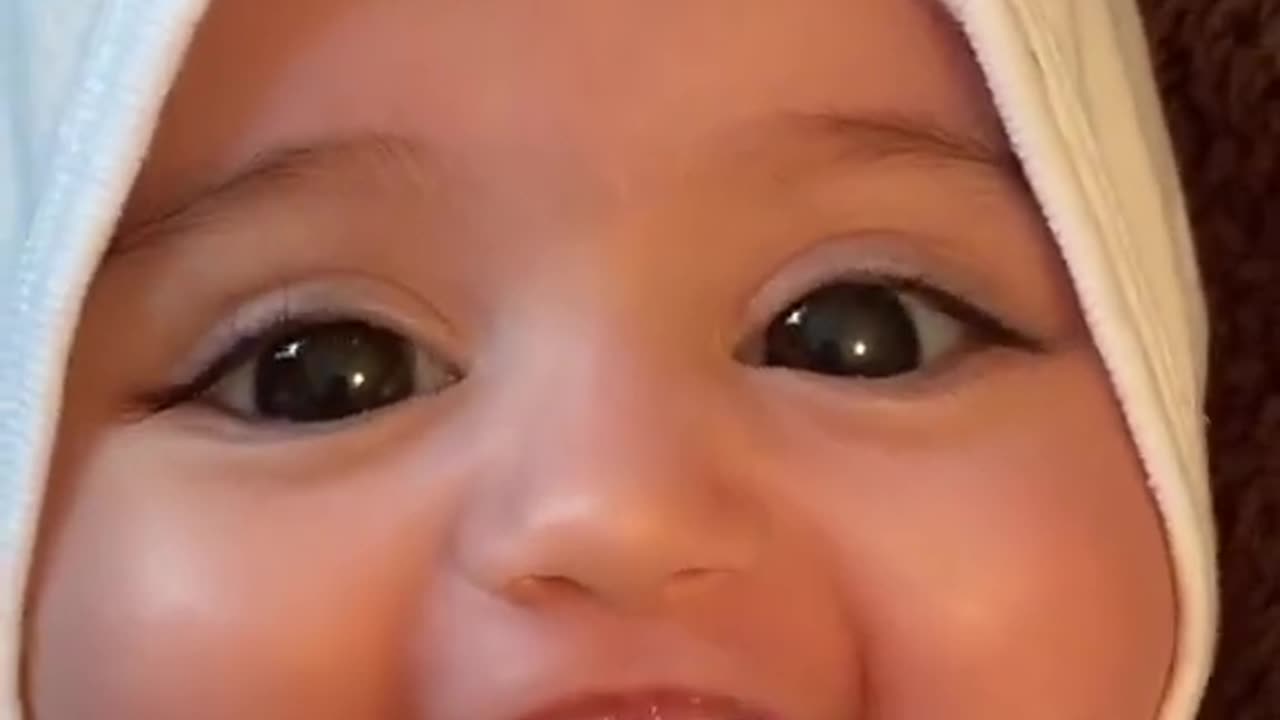 Cute baby viral video 76