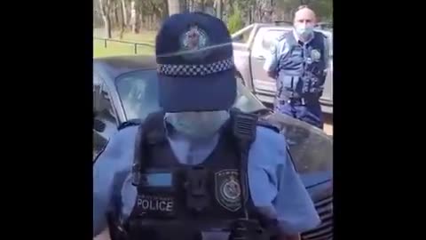 Indian police officer in Australia freaks out and loses his shit.