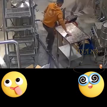 EE.UU | A un estadounidense se le atascó la válvula de un tanque