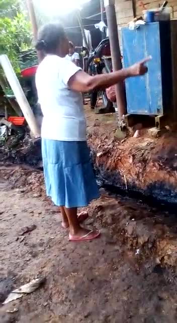 En peligro cuatro familias por fuga de petróleo en Barrancabermeja