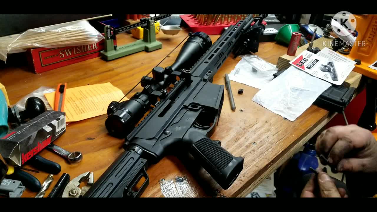 Magazine falls out AR10