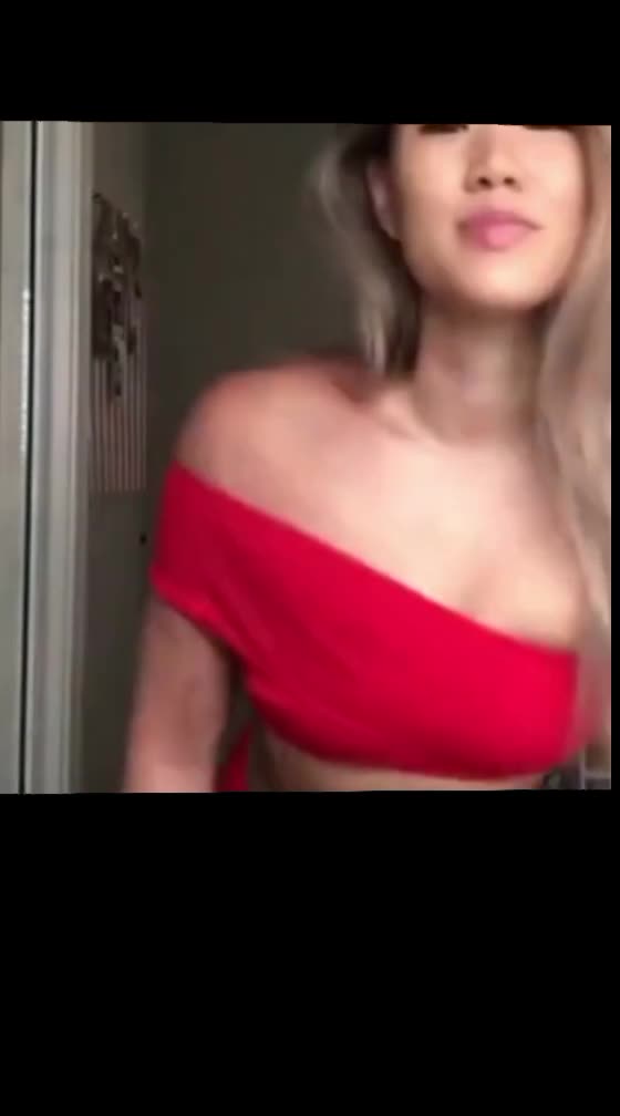 What Clothes Suit You Best: Finding Your Perfect Style"