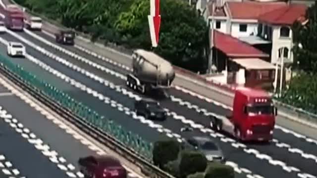 There was an accident when the truck was transporting.