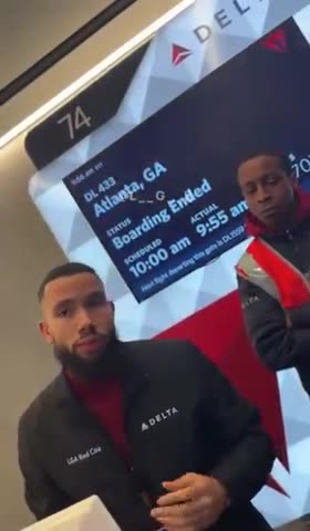 Delta Staffer Puts Trans Jerk in His Place