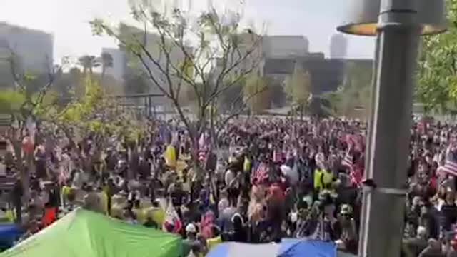 🔥NOW: Los Angeles, CA Protest Against Vax Mandates