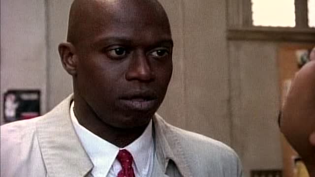Homicide.Life.on.the.Street.S03E15.Law.and.Disorder.10bit.DVDRip.x265-budgetbits