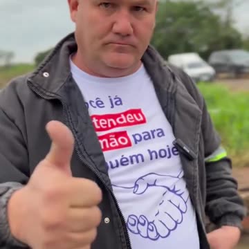 Removendo completamente o acúmulo de água na região afetada.